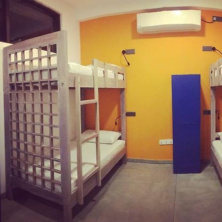 Soul Surfer - Weligama Hostel Εξωτερικό φωτογραφία