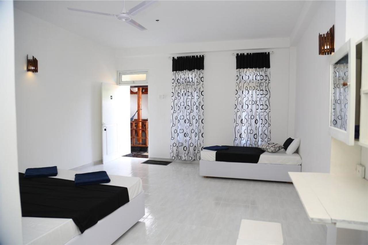 Soul Surfer - Weligama Hostel Εξωτερικό φωτογραφία