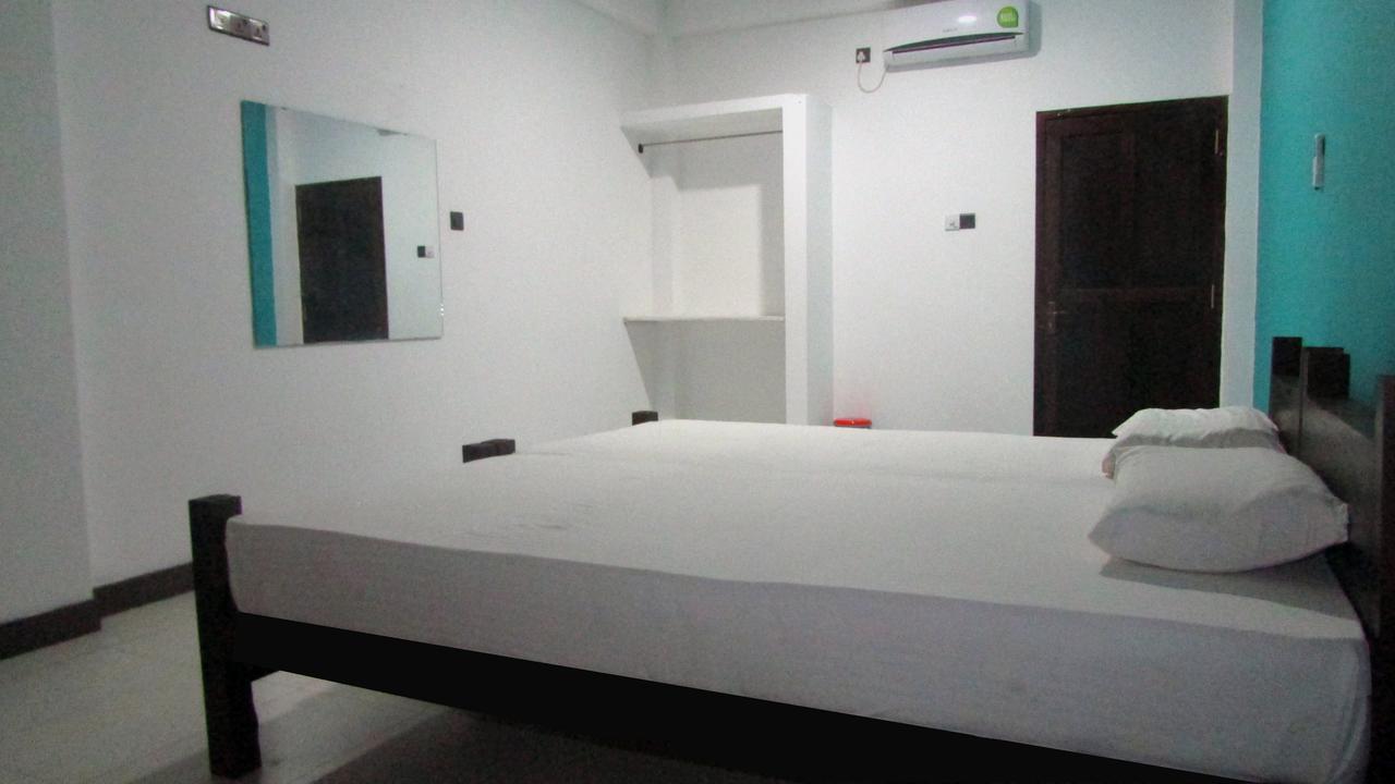 Soul Surfer - Weligama Hostel Εξωτερικό φωτογραφία