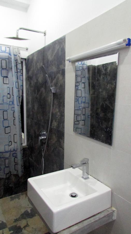 Soul Surfer - Weligama Hostel Εξωτερικό φωτογραφία