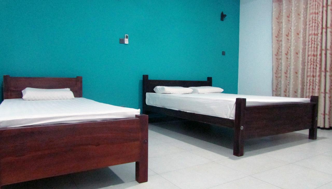 Soul Surfer - Weligama Hostel Εξωτερικό φωτογραφία