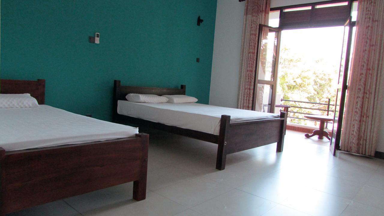 Soul Surfer - Weligama Hostel Εξωτερικό φωτογραφία